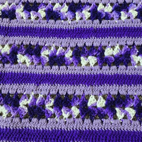 Vintage Handmade Crocheted Baby Blanket Purples-White Unisex 45 X 42 Crib Carry - Picture 5 of 9